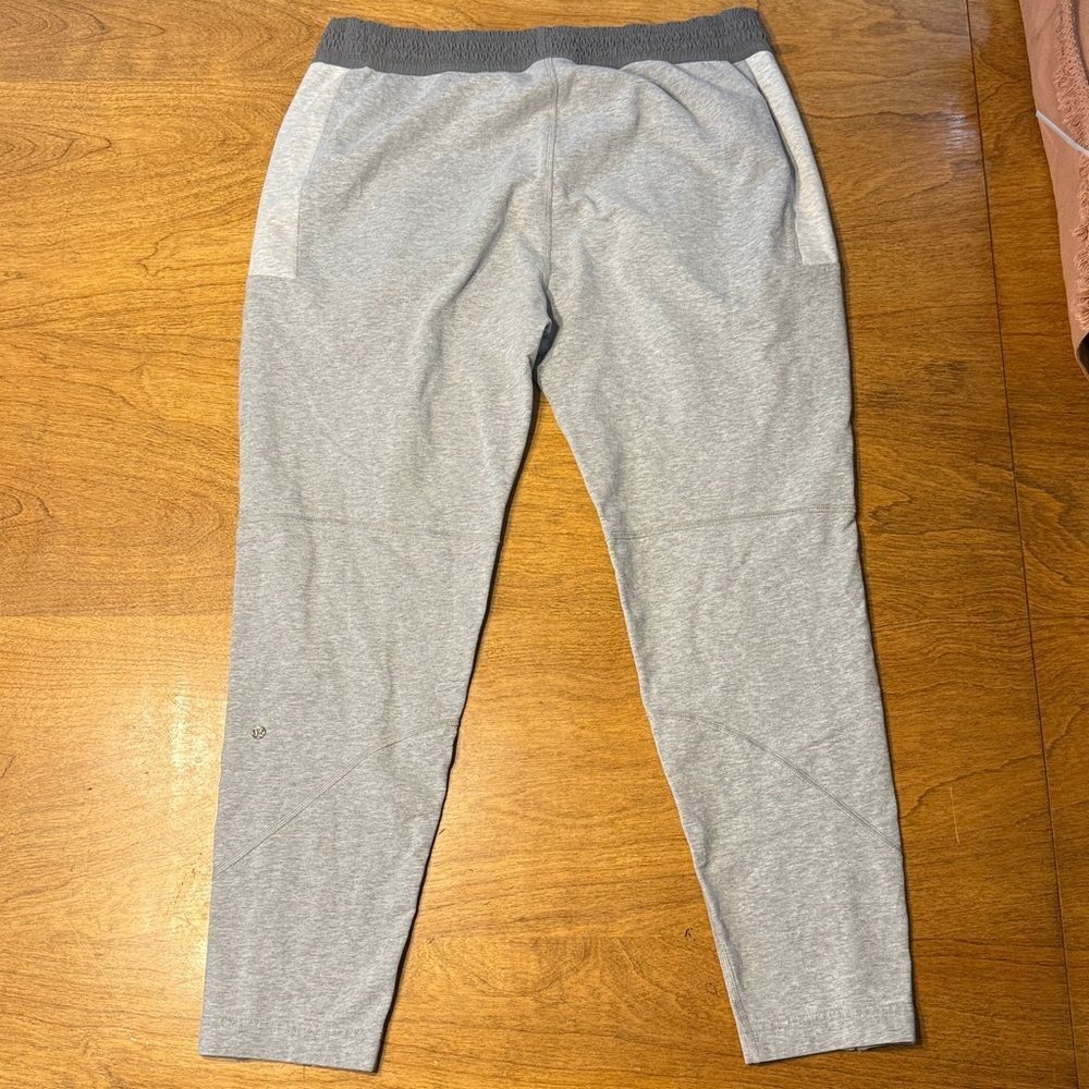 Lululemon All In Pant - Picture 6 of 12