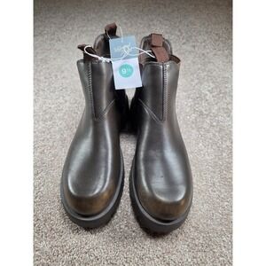 Universal Thread Women's Brown Chelsea Ankle Boots Lug Sole Memory Foam Size 9.5