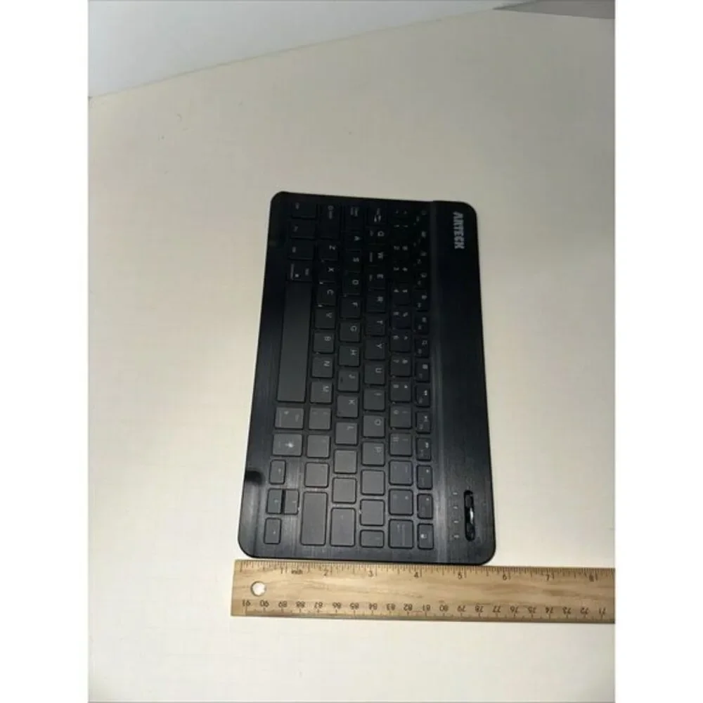 Arteck HB030B Universal Slim Portable Wireless 3.0 7-Color Backlit Keyboard -... - Picture 3 of 3