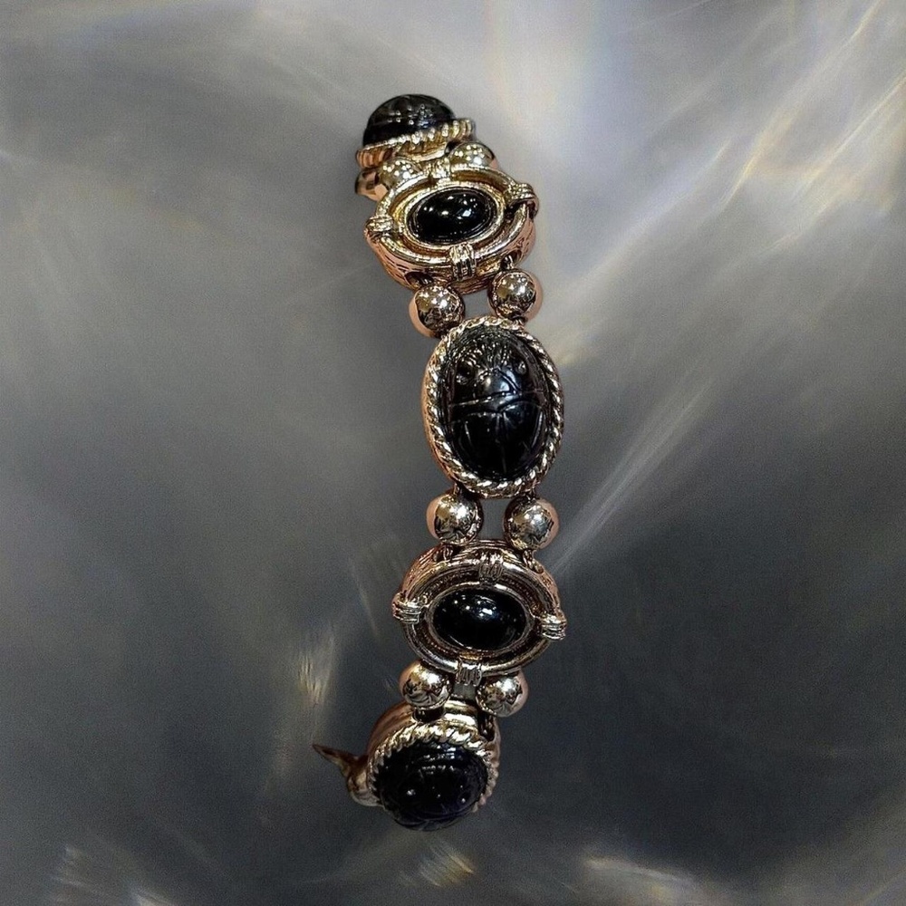 Vintage Silver-Tone Black Cabochon Scarab‎ Statement Bracelet