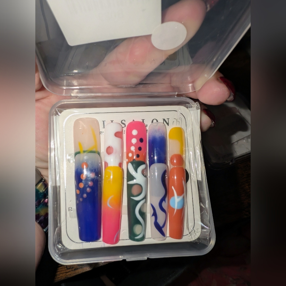 Colorful Press-on Nail Set Large NIB