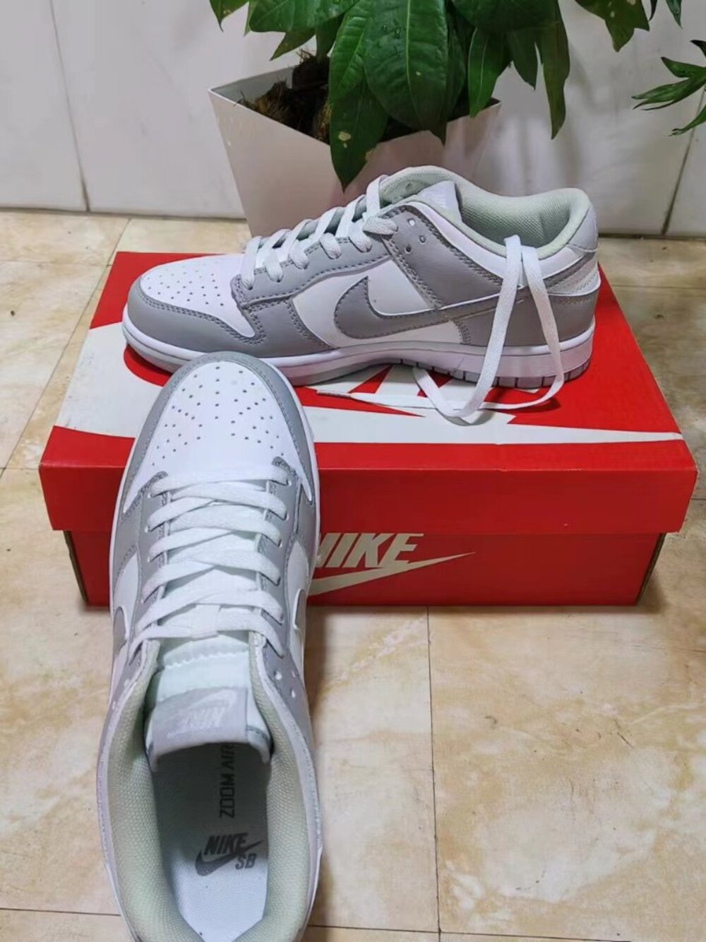 NIKE DUNK LOW RETRO ‘GREY FOG’ SNEAKERS（