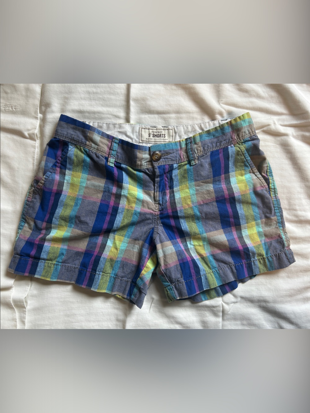 Old Navy “Perfect 5 Inch Favorite Khakis” Multicolored Plaid Shorts
