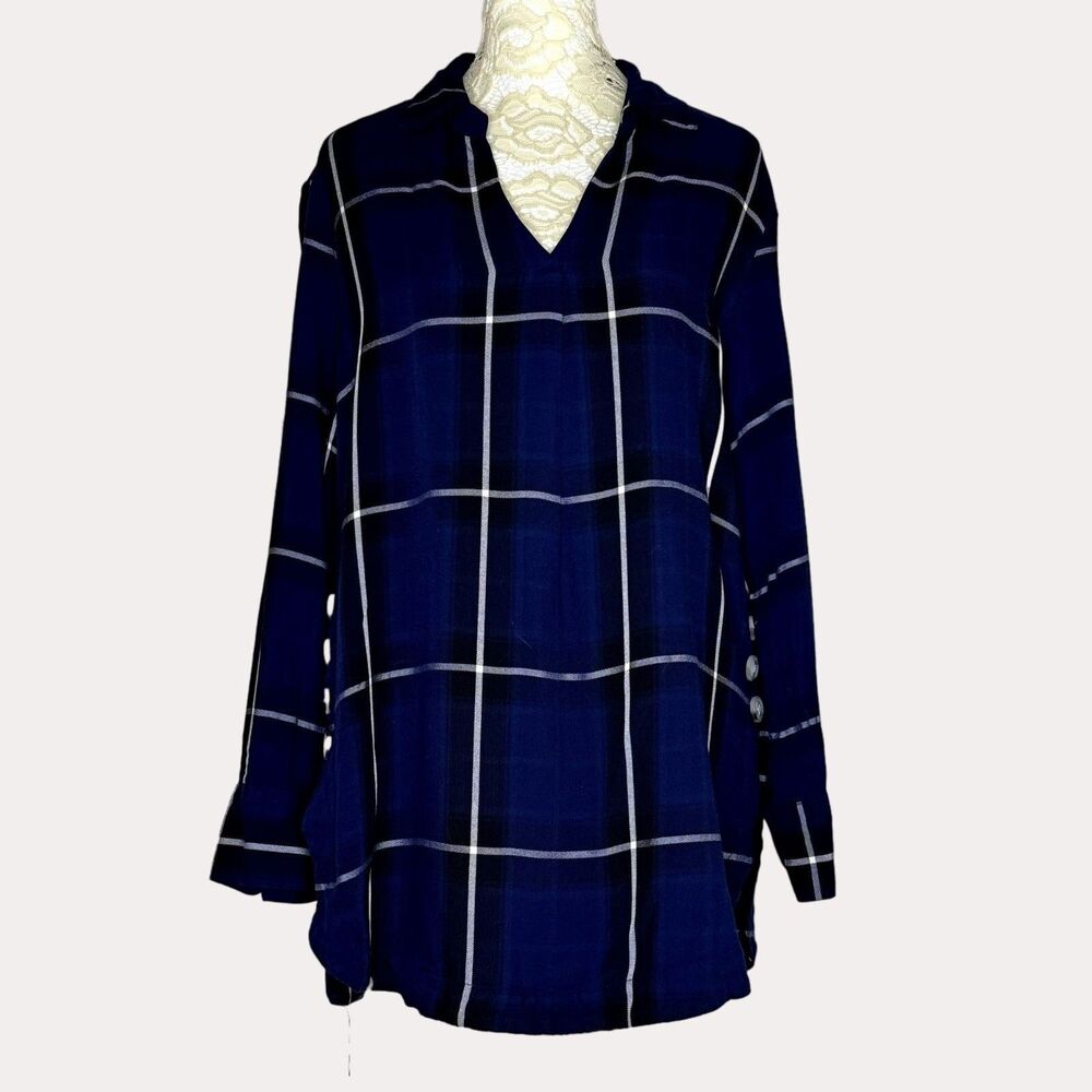 St Johns Bay Womens Tunic Top Blouse Plaid Navy Blue Rayon M