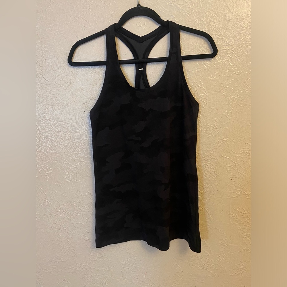 Lululemon top - Picture 3 of 10