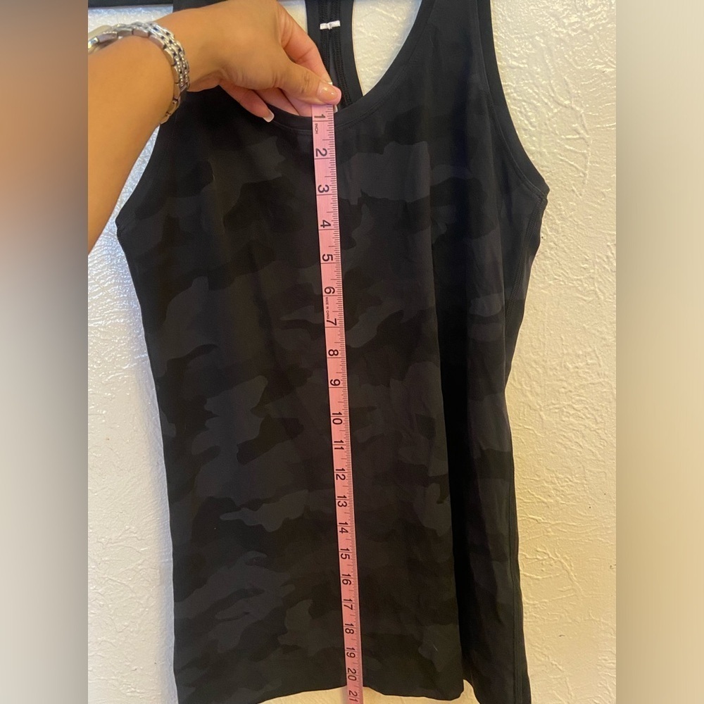 Lululemon top - Picture 9 of 10