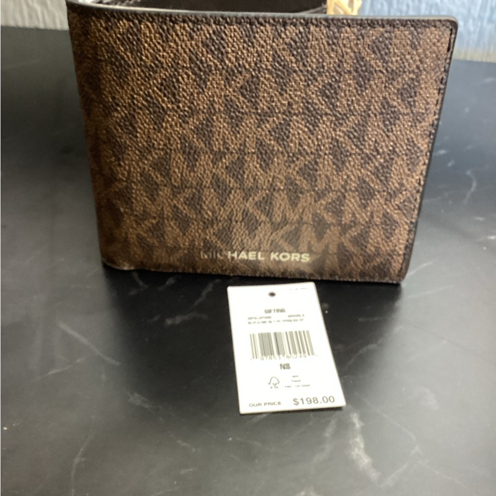 Michael Kors Black Leather Card Holder - Picture 2 of 3