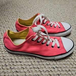 Converse Chuck Taylor All Star Low Womens Size 6 Pink‎ Athletic Shoes Sneakers
