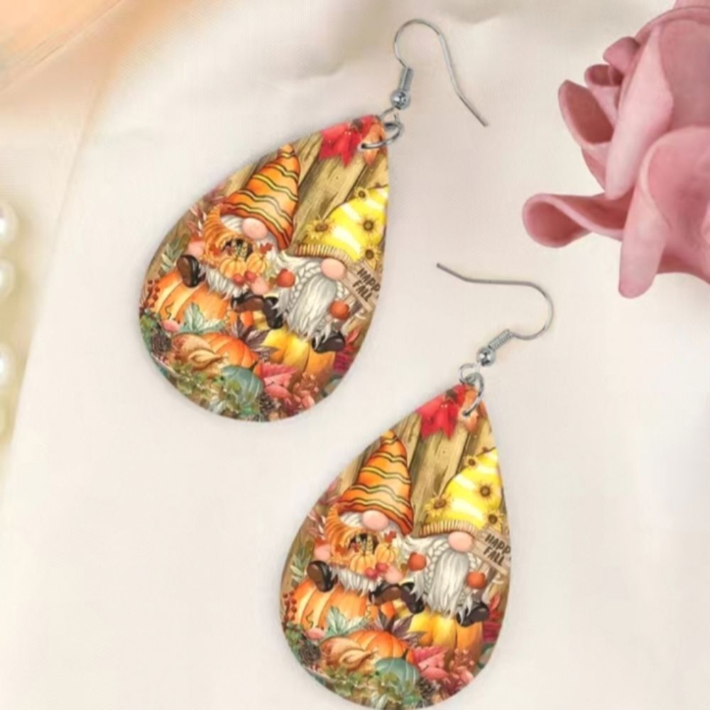 Hand crafted dangle earrings - Picture 3 of 5