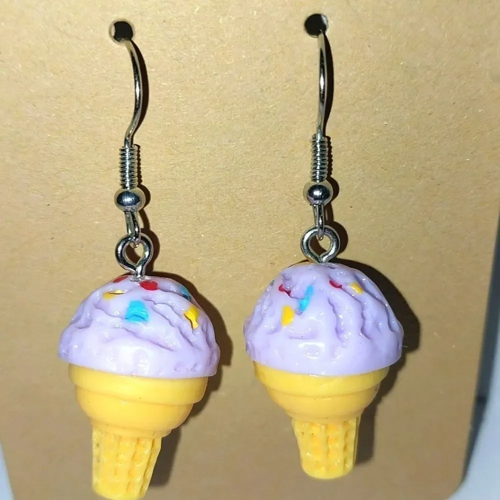 Hand crafted ice cream earrings - Picture 3 of 5