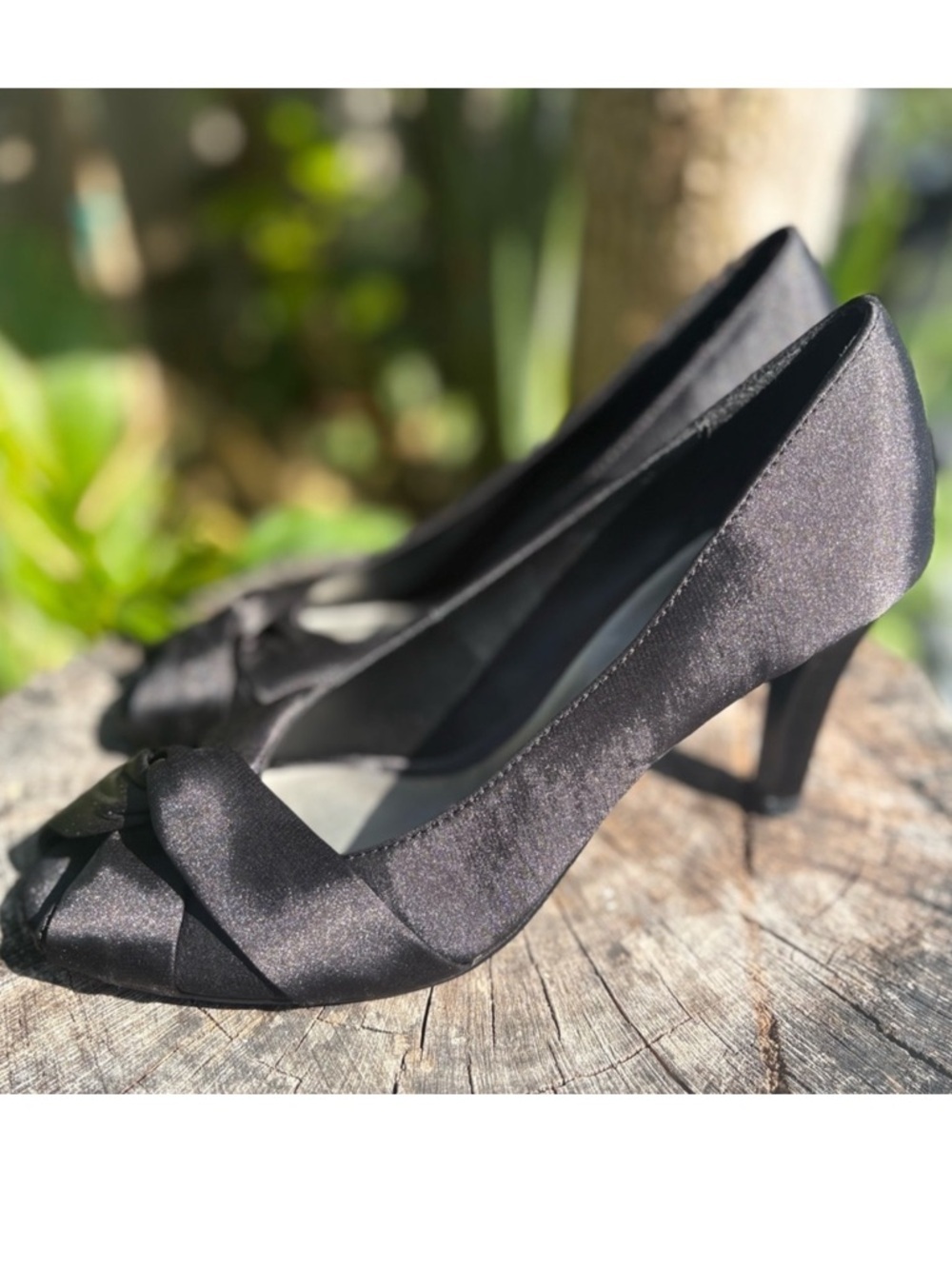 Mootsies Tootsies Black Twist Peep-Toe Heels Size 6.5