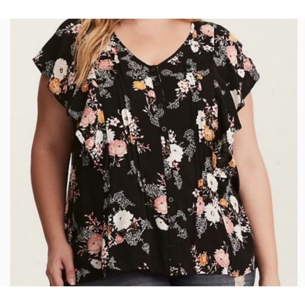 Torrid Floral Top Flutter Sleeve Size 2X Sleeveless Button Front V Neck Rayon‎