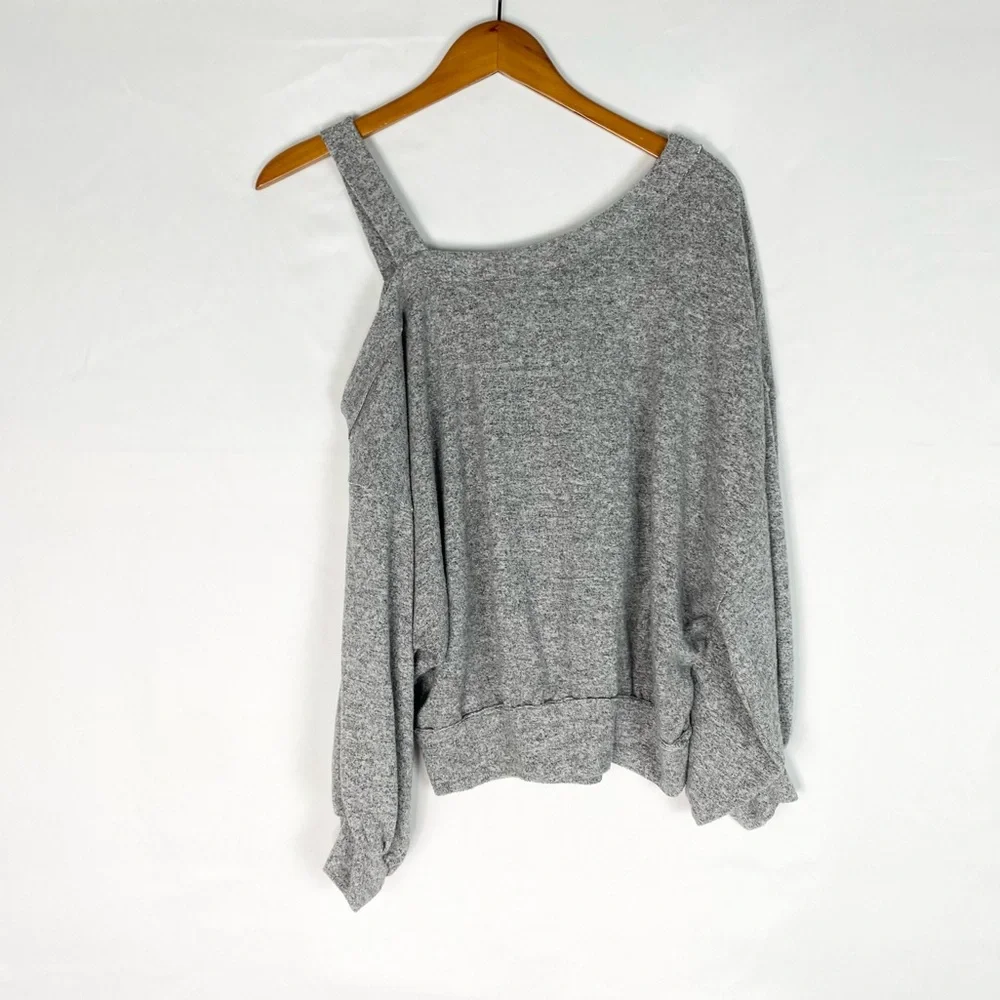 Free People We The Free Flaunt It Top Heather Gray One Shoulder Sweater Top - Picture 2 of 5