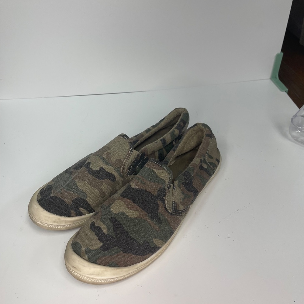 Target Camo Slip-On Sneakers Women’s Size 9 Casual Shoes - Picture 2 of 7