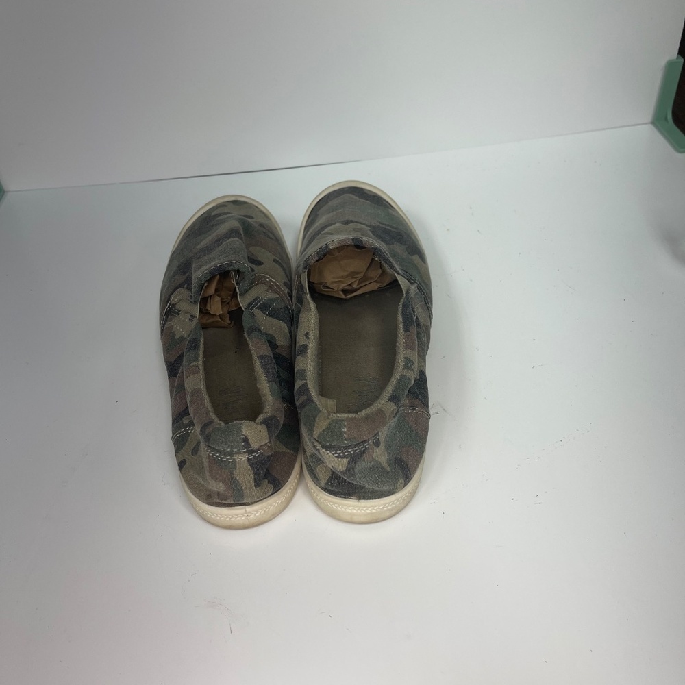 Target Camo Slip-On Sneakers Women’s Size 9 Casual Shoes - Picture 6 of 7