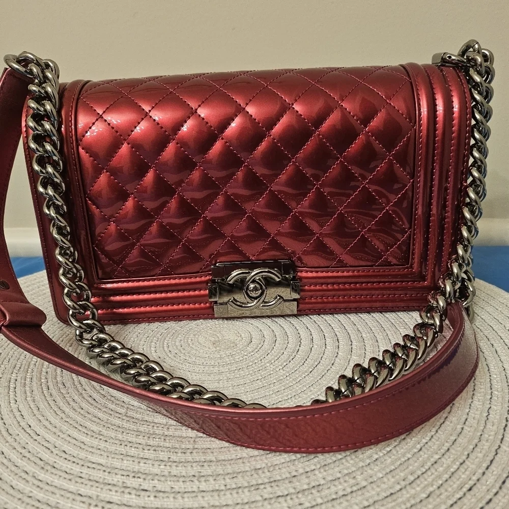Chanel Boy Bag MEDIUM β Hot Pink Patent Leather/Fuchsia πΈβ¨ - Picture 1 of 16