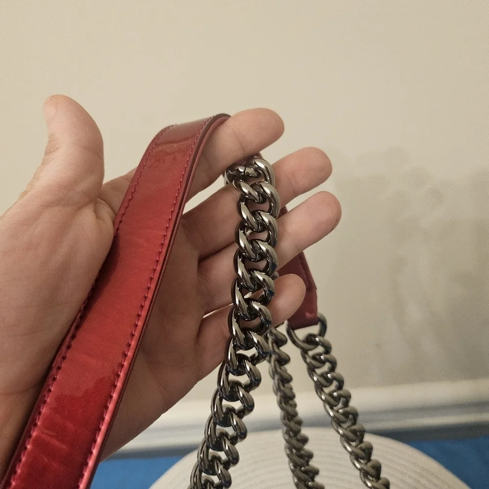 Chanel Boy Bag MEDIUM β Hot Pink Patent Leather/Fuchsia πΈβ¨ - Picture 14 of 16