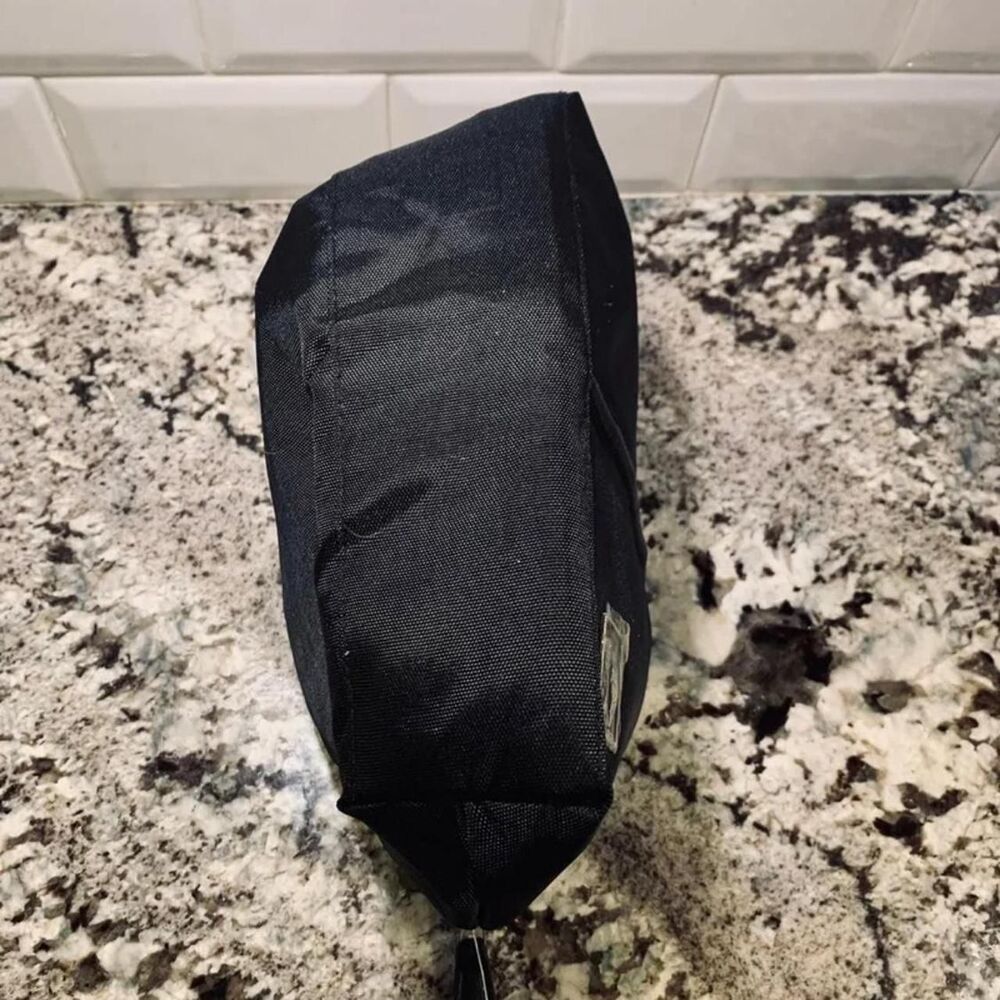 Roots Men's Black Bag - Picture 8 of 8