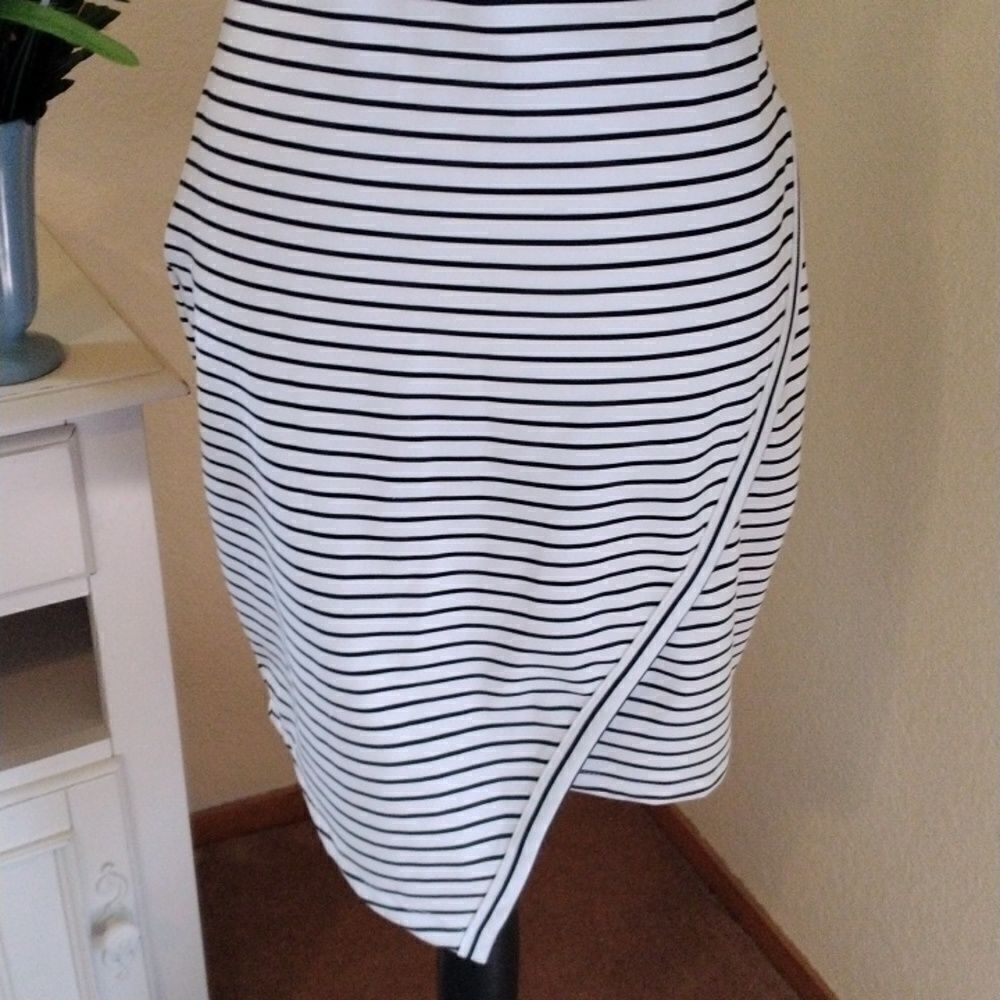 Jack by BB Dakota Striped Sheath - Picture 4 of 10