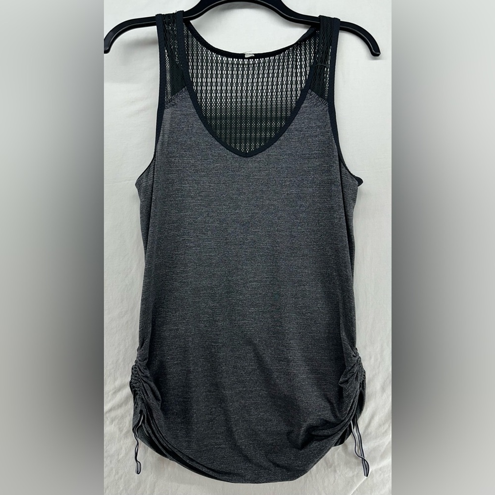 Lululemon Tie and‎ Fly Tank Top Open Mech Back Ruched Sides Black Size 4 or 6