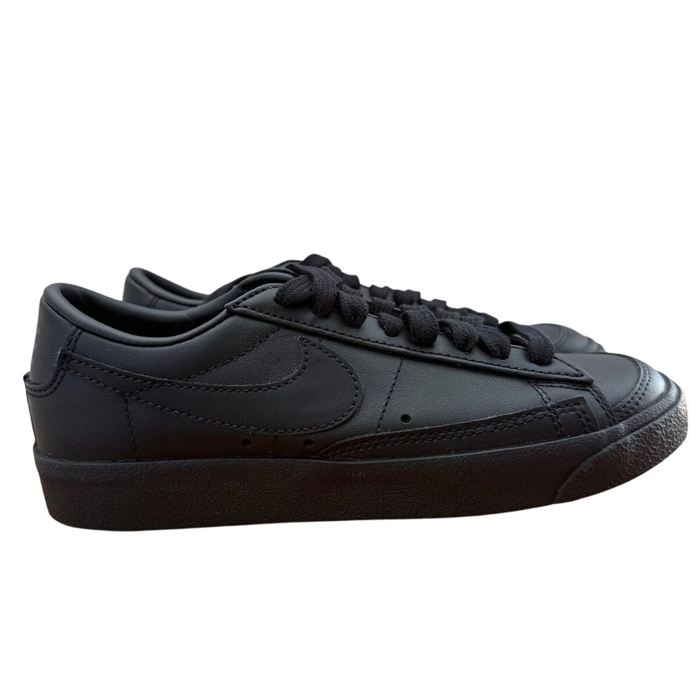 Nike Blazer Low Leather Sneakers All Black Womens Size 5 DC4769 002‎