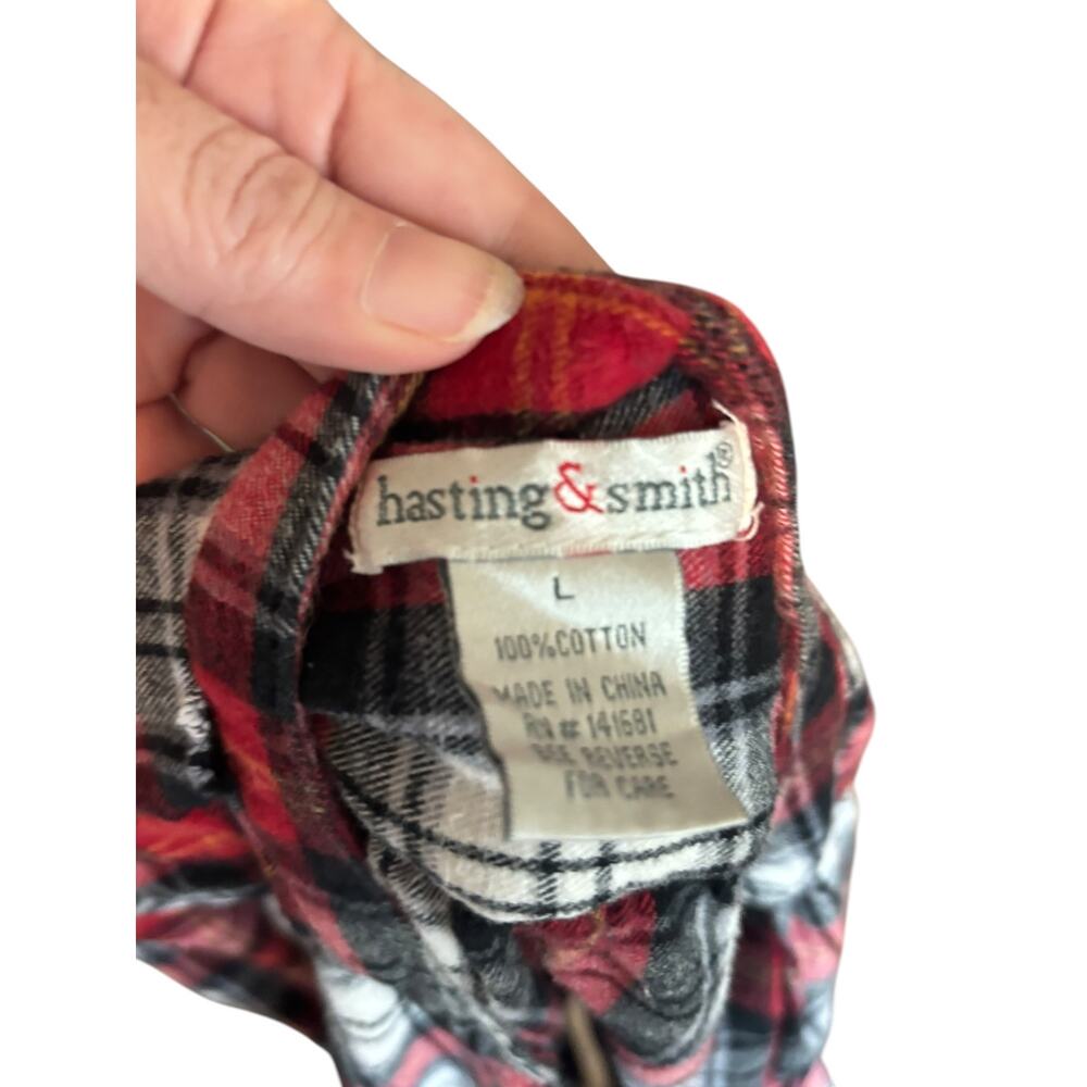 Hasting & Smith Red& Black Flannel Plaid Button Down Size L 100% Cotton - Picture 3 of 3
