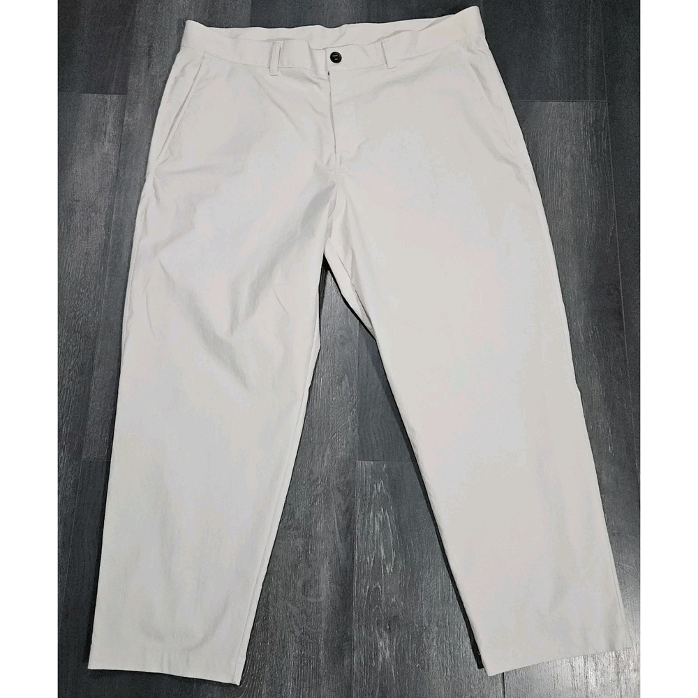 Lululemon Relaxed Tapered Smooth Twill Trouser Men 40x28 Stone City Golf Commute