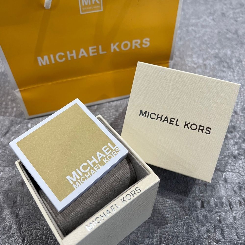 NEW Michael Kors Watch Box