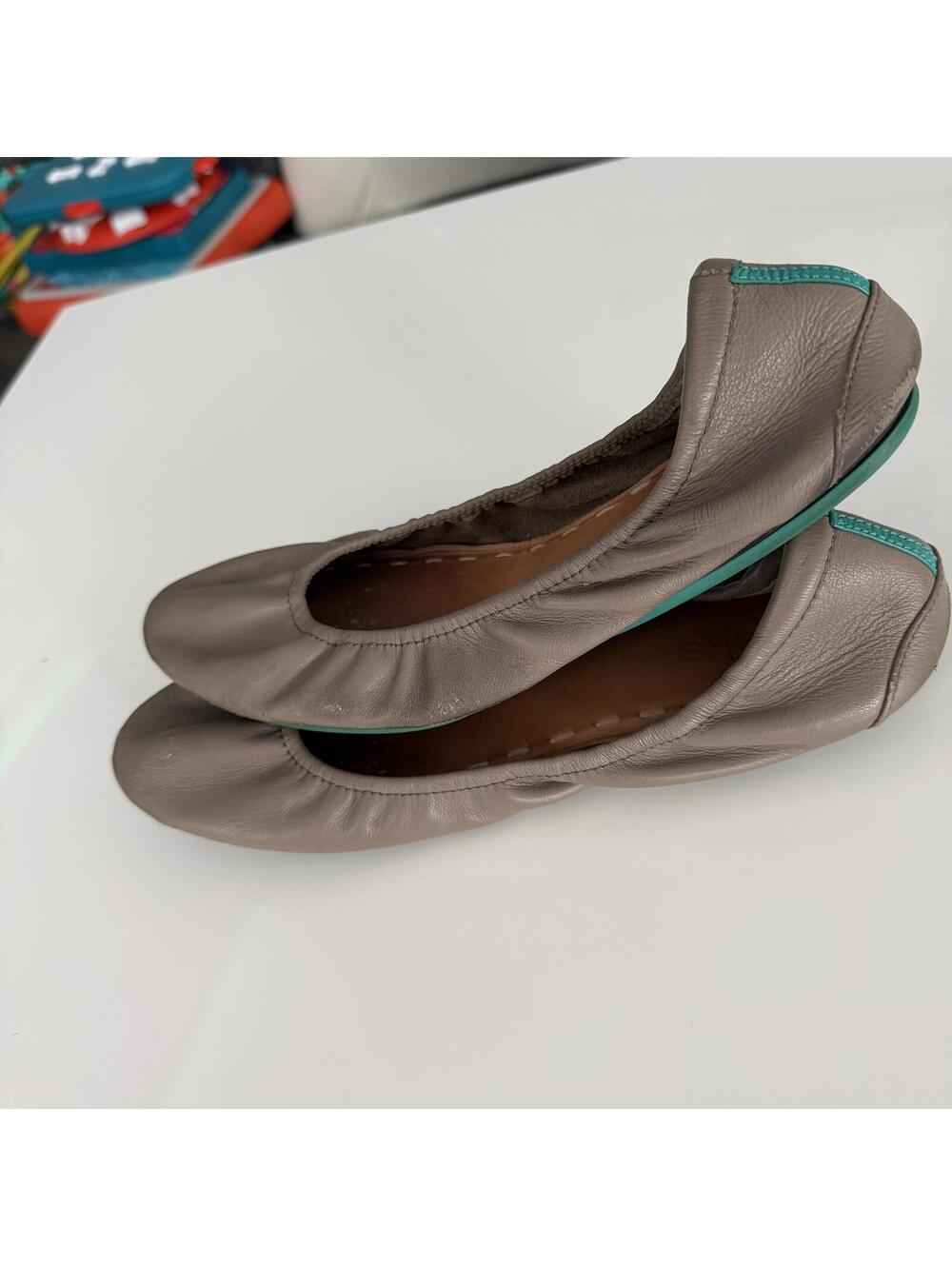 Tieks Taupe Leather Ballet Flats Size 10 - Picture 4 of 9