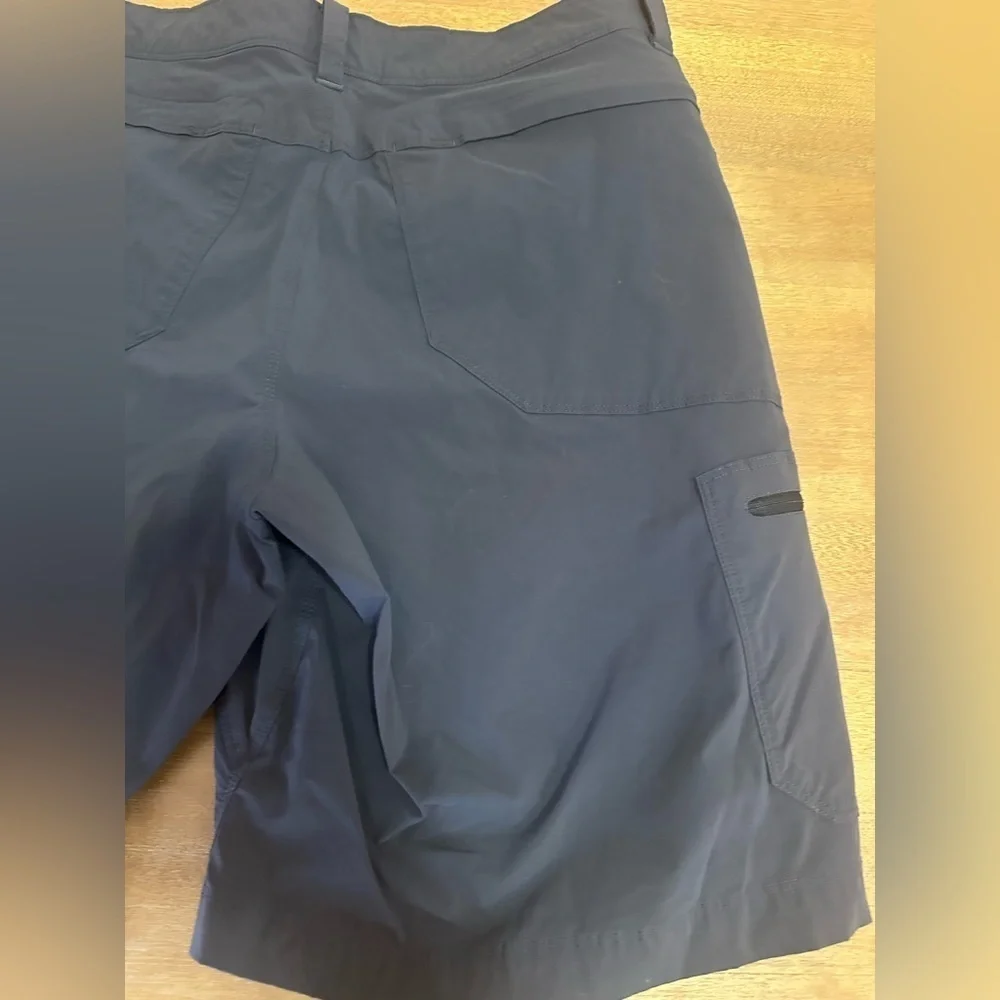 LLBean Men’s Cargo Shorts Size 35 - Picture 7 of 11