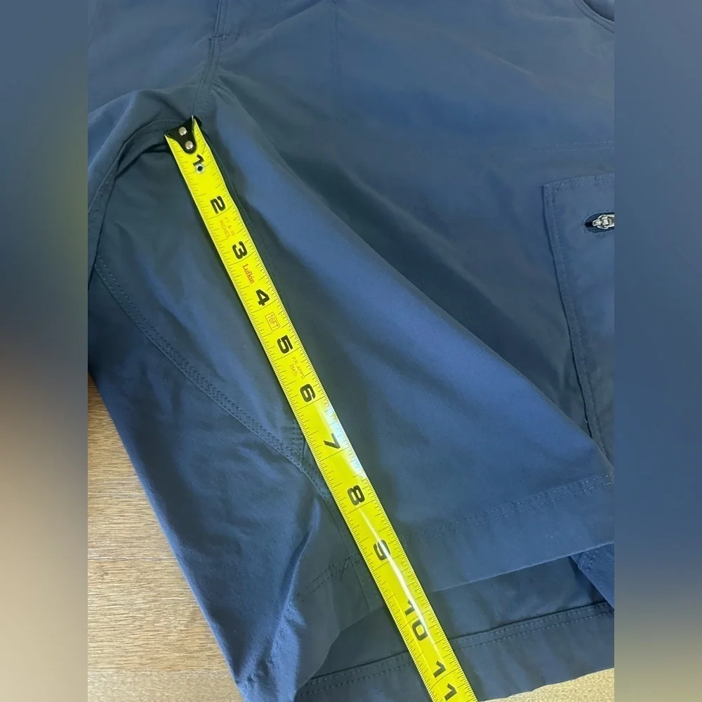 LLBean Men’s Cargo Shorts Size 35 - Picture 11 of 11