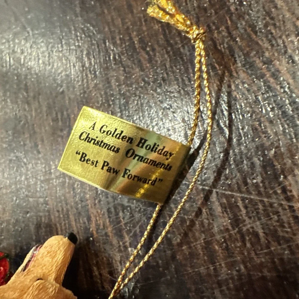 Danbury Mint A Golden Holiday Best Paw Forward - Picture 5 of 6