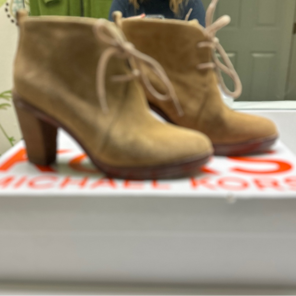 Kors Michael Kors Lace Up Booties - Size 5.5 - Picture 8 of 8