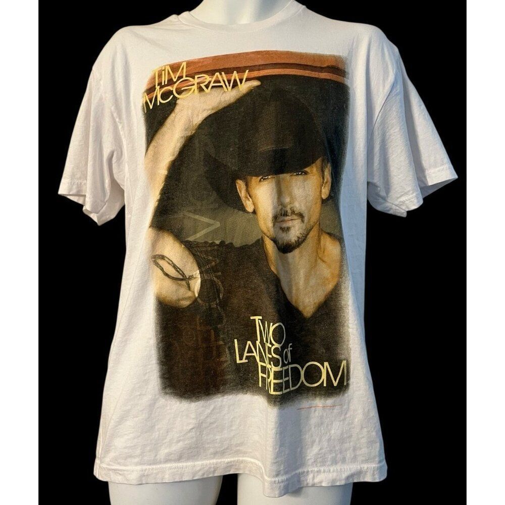 Tim McGraw Large Two Lanes of Freedom 2013 Tour t shirt