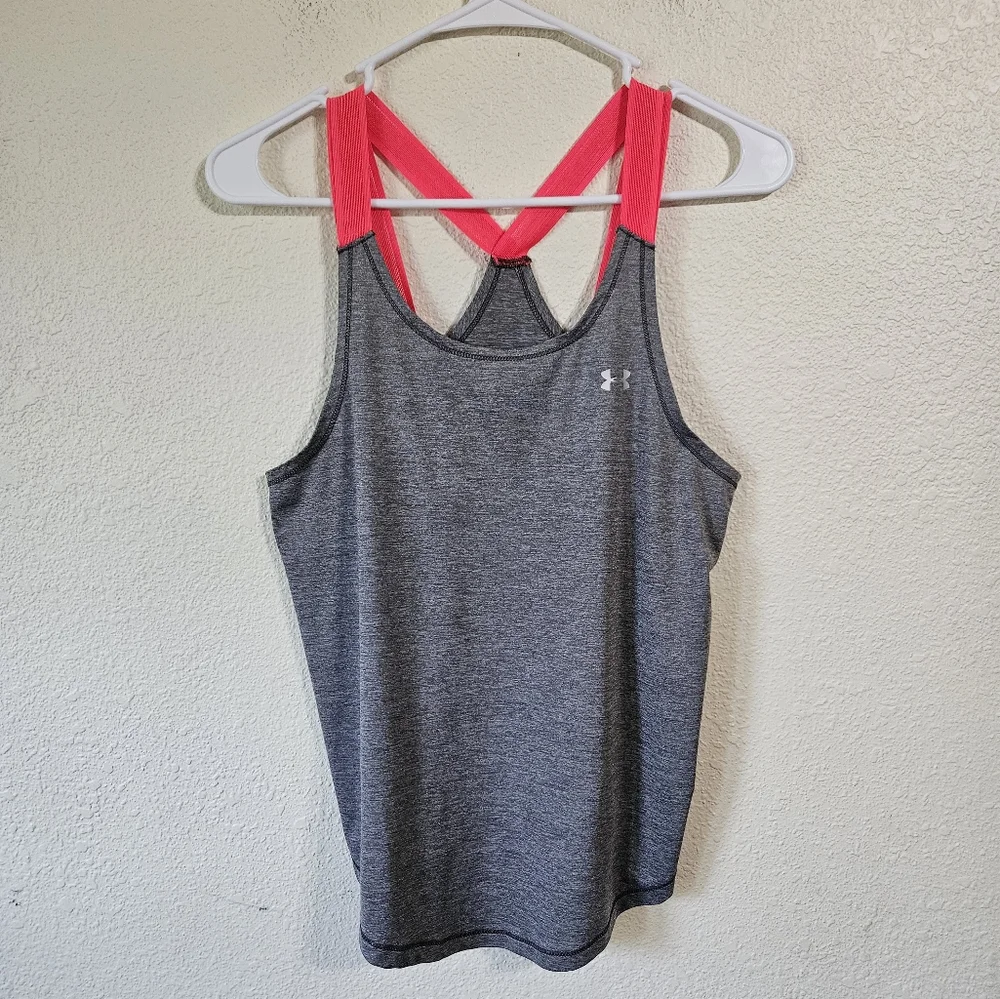 Women's medium UA tank - Picture 1 of 3