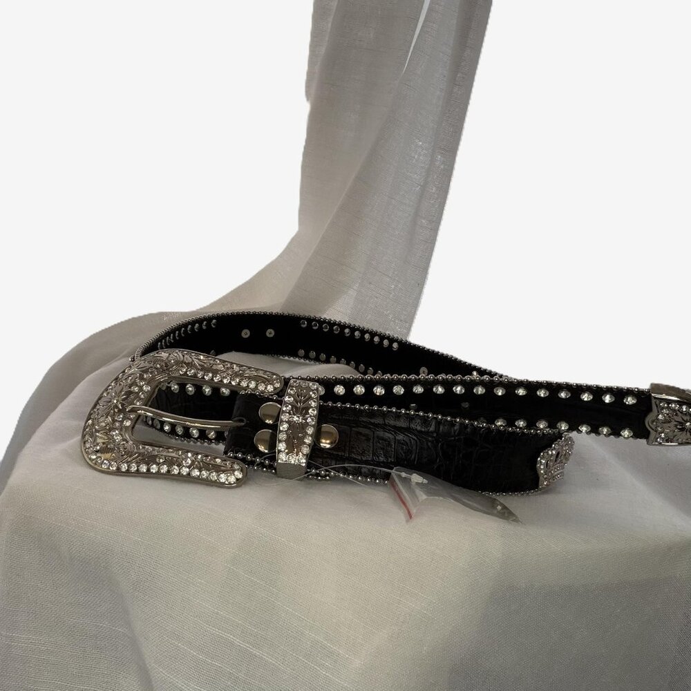 NWT Women’s Western Rhinestone Leather Belt Small 34” Silver Buckle Cowgirl Y2K - Picture 4 of 16
