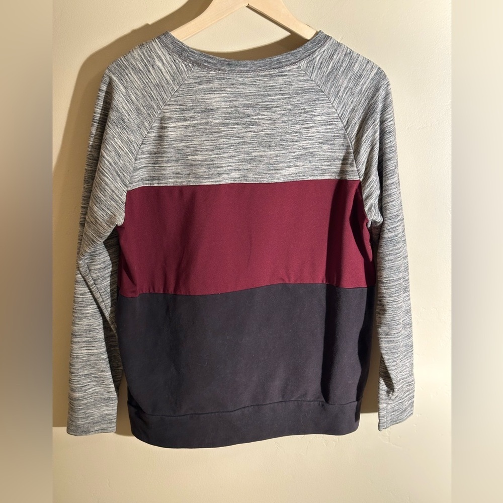 🩷 PINK Victoria's Secret Crewneck Sweatshirt - Oversized SMALL P2P - 21” - Picture 2 of 4