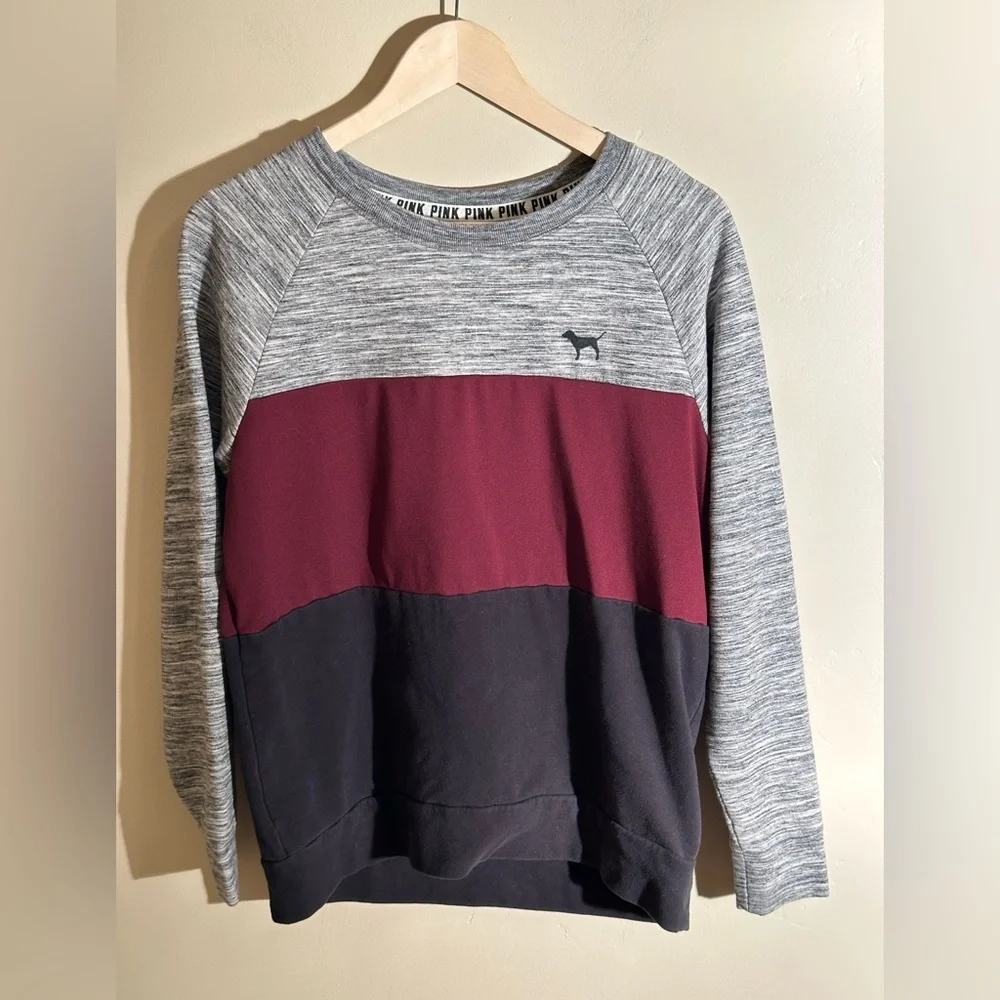 🩷 PINK Victoria's Secret Crewneck Sweatshirt - Oversized SMALL P2P - 21” - Picture 1 of 4