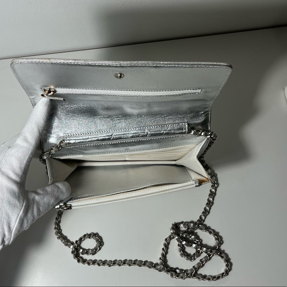 CHANEL | White Crossbody Bag - Picture 9 of 11
