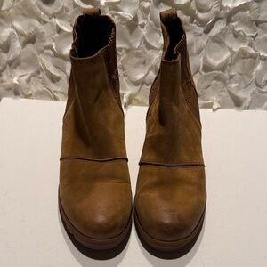 Sorel Brown Leather Chelsea Ankle Boots