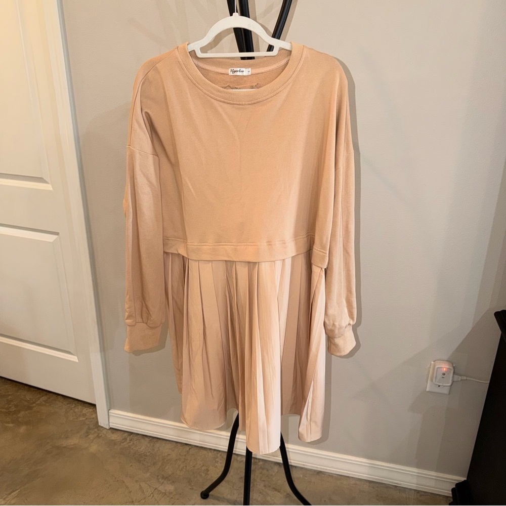 Ugerlov Beige Sweatshirt Dress Long Sleeve Heart Detail Casual Mini Dress L