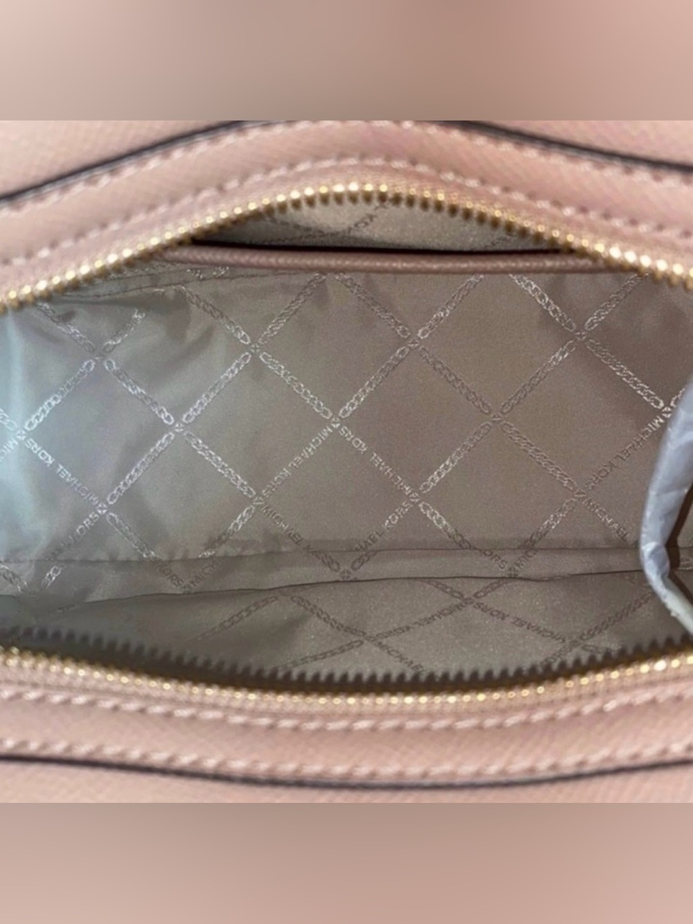Michael Kors SYLVIA Satchel - Picture 2 of 4