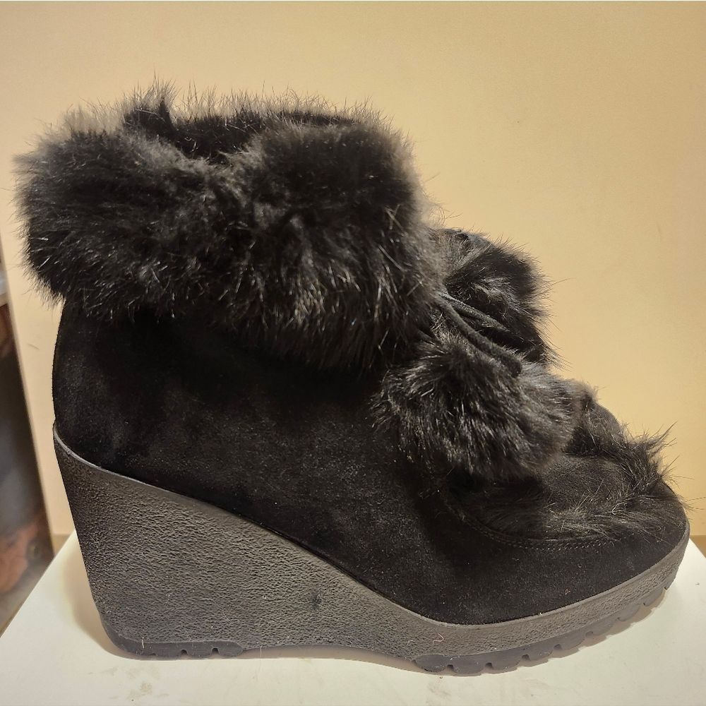 Coach "Kataya" Black Suede Rabbit Fur Wedge Booties Size 7.5 Retail $350 - Picture 5 of 10