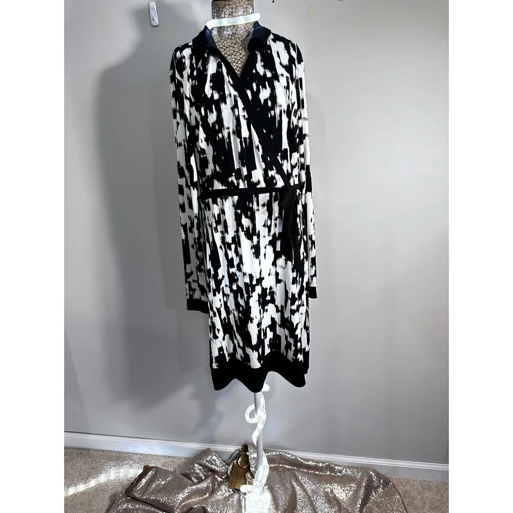 Nicole Miller Dress - Picture 8 of 9