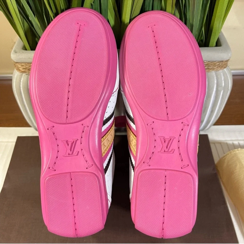 Louis Vuitton Girls Sneakers Size 29 Italy - Picture 7 of 17