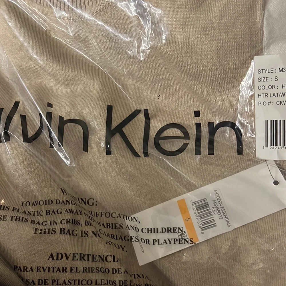 Calvin Klein Colorblock Trutleneck Sweater - Picture 4 of 4