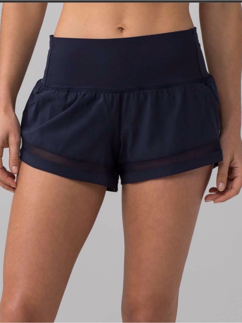 Lululemon Black Pace Perfect Shorts - size 4 - Picture 7 of 9