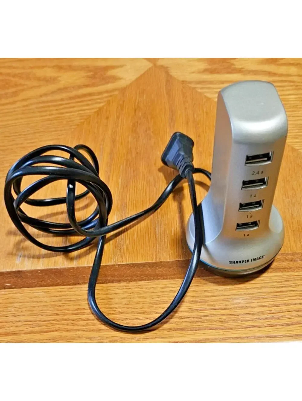 Sharper Image 4 Port USB Charger - Picture 1 of 1