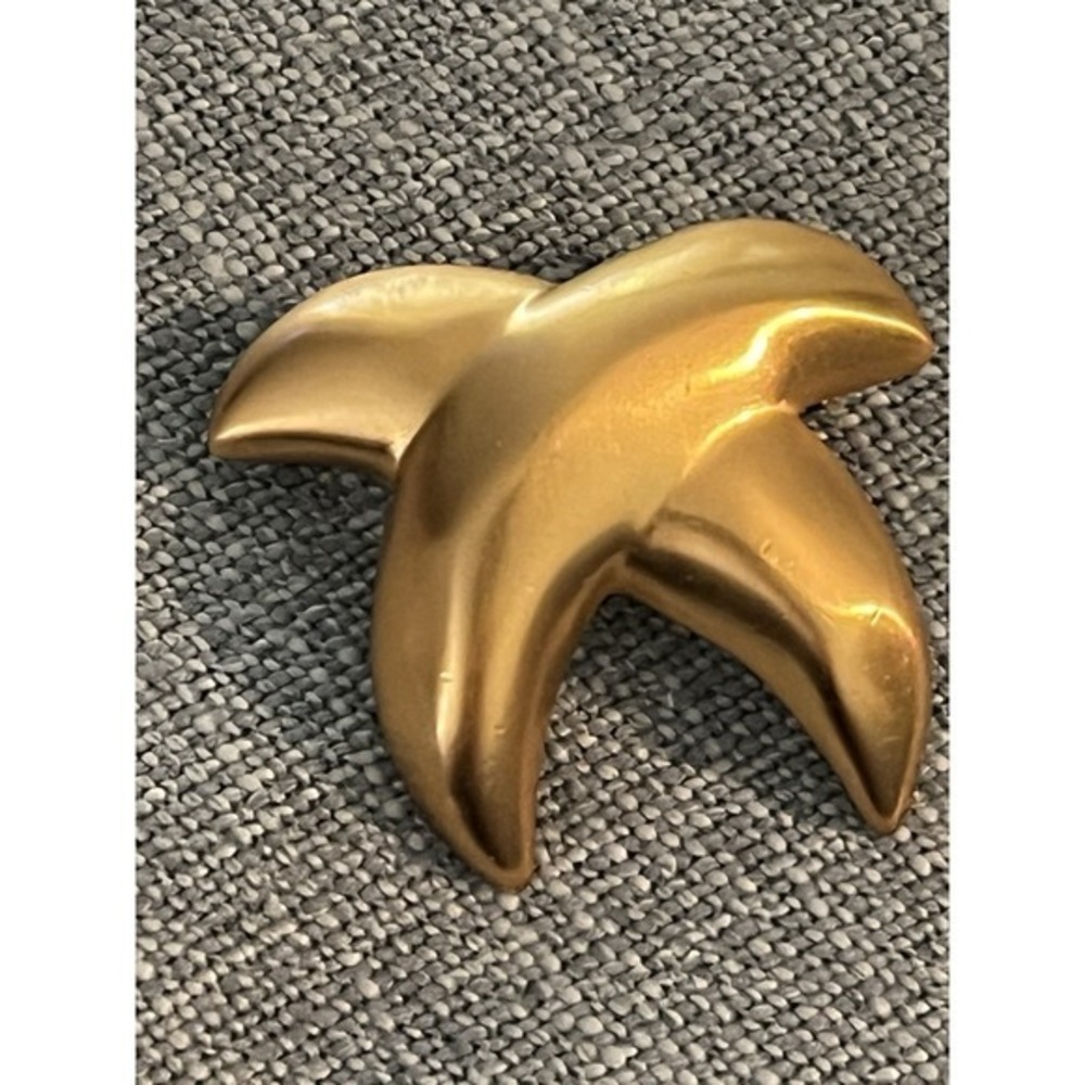 Vintage‎ Anne Klein Abstract Matte Gold Tone Brooch Pin 1" X 2"