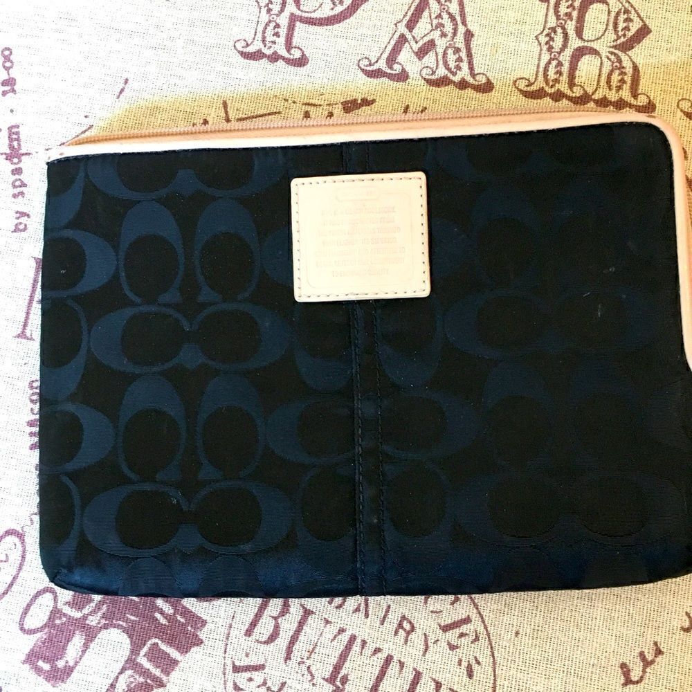 Authentic Coach Black Zippered Pouch